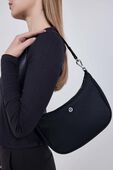 תמונת כל הלוק של City Essentials Small Shoulder Bag